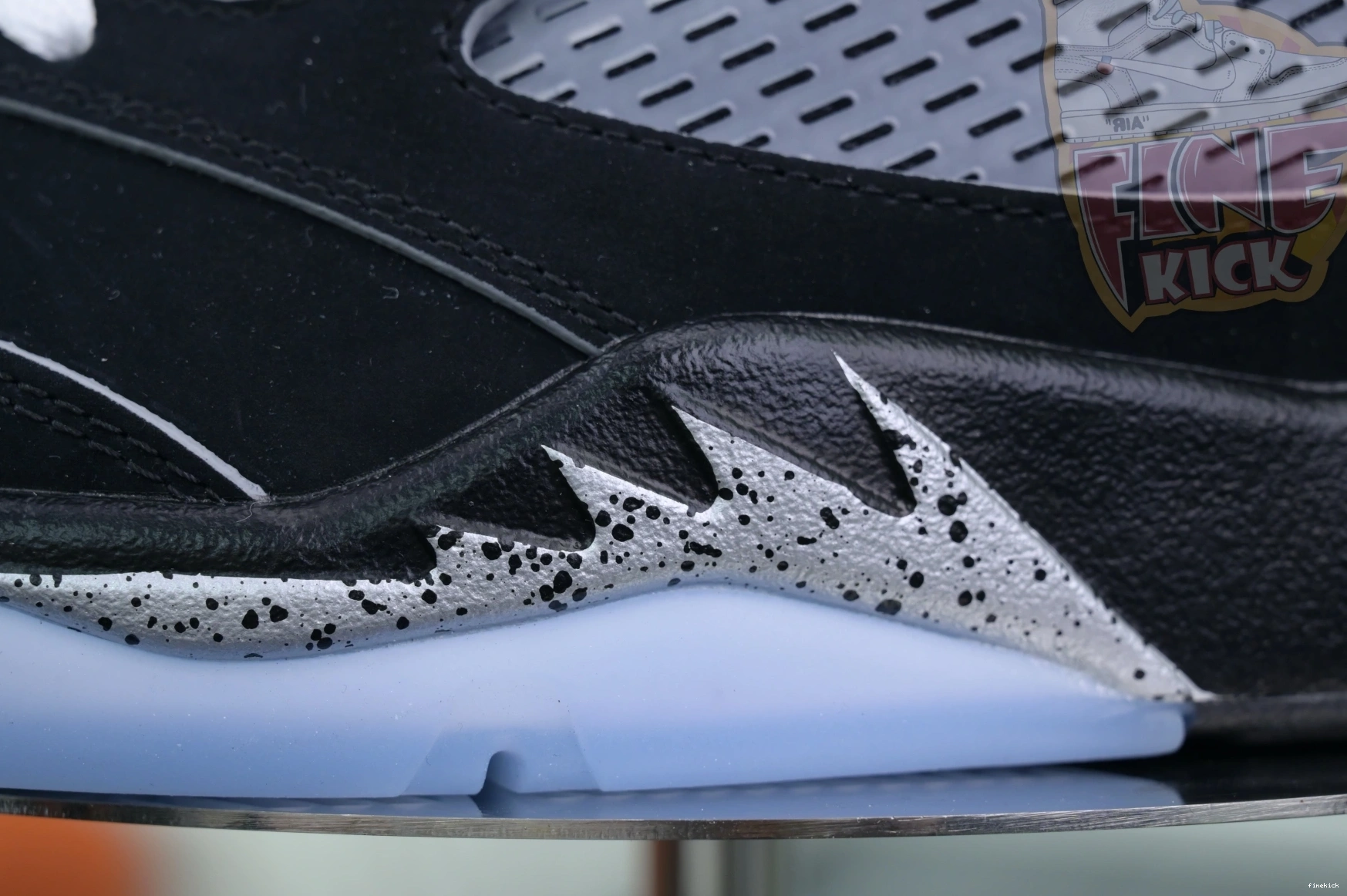 Jordan REIMAGINED” Air METALLIC 5“BLACK Jordan 0708